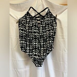 Time and Tru Black and White One Piece Swimsuit with Geometric Design